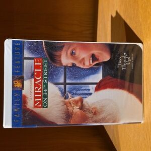 Miracle on 34th Street VHS